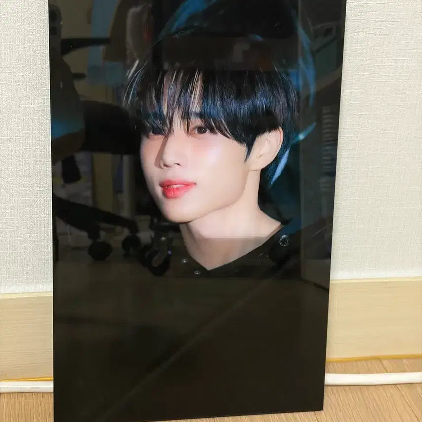 [BUNJANG] The Boyz Sunwoo Frame / 더보이즈 선우 액자