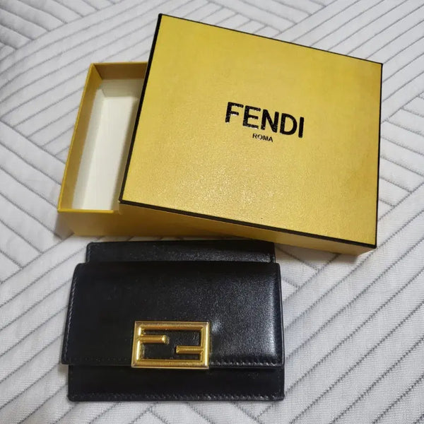 [BUNJANG] Fendi Black Card Holder / 펜디 지갑