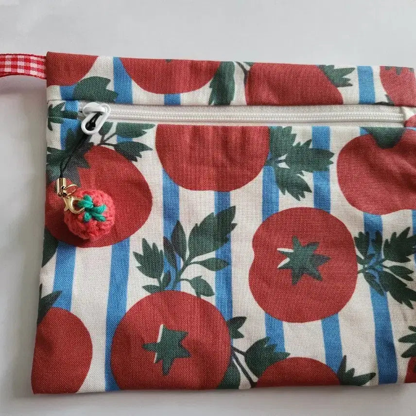 [BUNJANG] Handmade Tomato Pattern Pouch with Tomato Keychain / 핸드메이드 토마토 패턴 파우치 토마토 키링