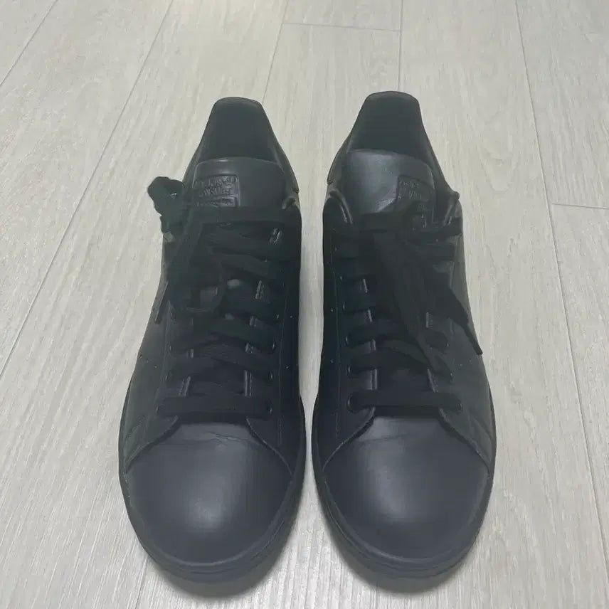 [BUNJANG] Adidas Stan Smith All Black Sneakers (245mm) / 아디다스 스탠스미스 올블랙 245