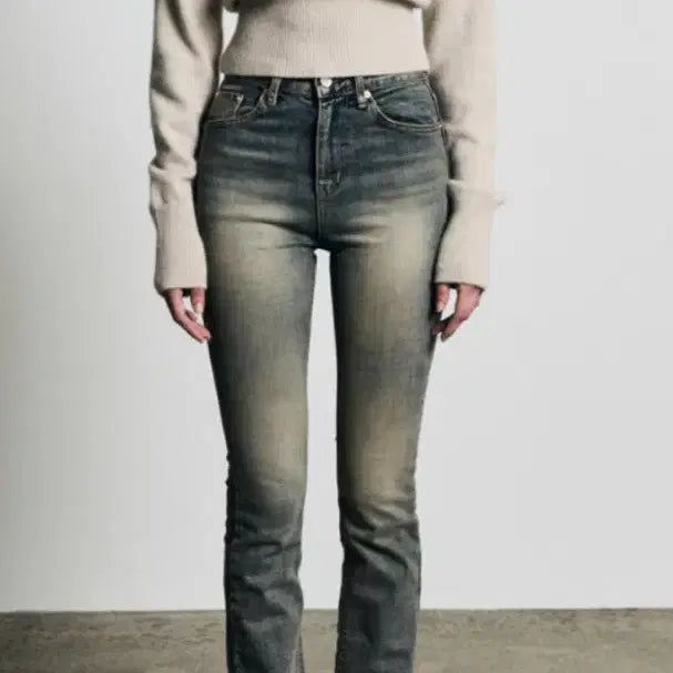 [BUNJANG] Bohemian Seoul High-Waist Straight Jeans Size S Blue / 보헤미안서울 하이웨스트 스트레이트 진 S사이즈 블루