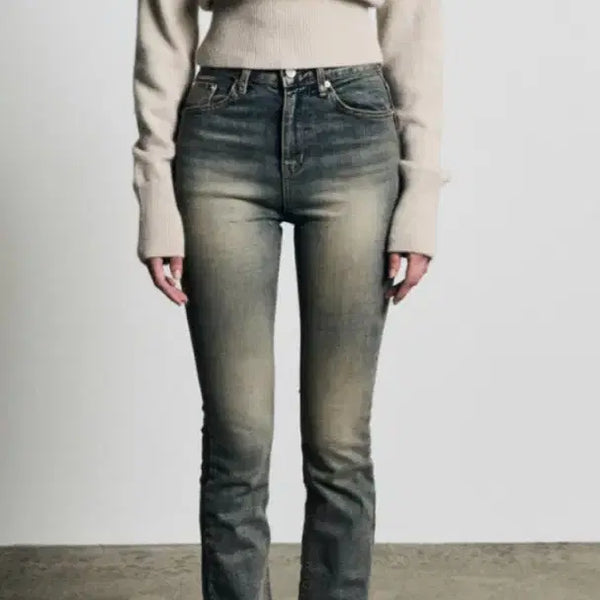 [BUNJANG] Bohemian Seoul High-Waist Straight Jeans Size S Blue / 보헤미안서울 하이웨스트 스트레이트 진 S사이즈 블루