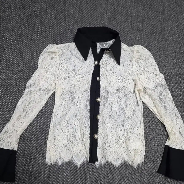 [BUNJANG] Lace Collar Color-Block Blouse / 레이스 칼라 배색 블라우스
