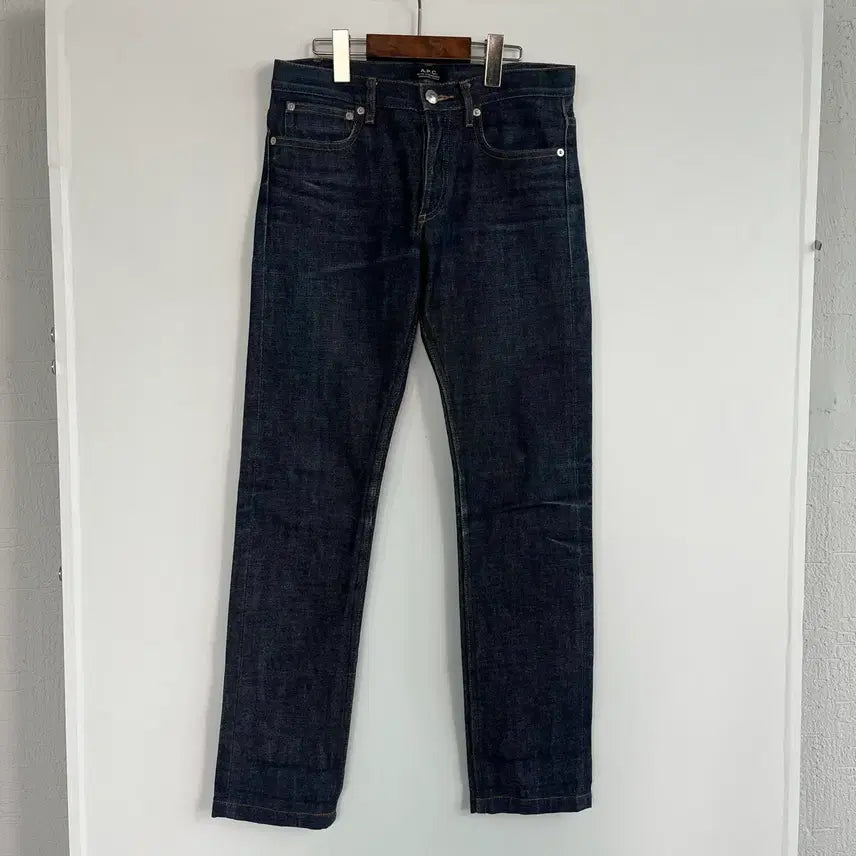 [BUNJANG] A.P.C. Petit Standard Raw Denim Jeans / A.P.C. 페티트 스탠다드 생지 데님 26