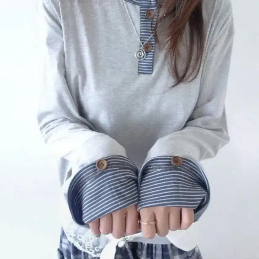 [BUNJANG] Mizz Tee Striped Button Detail T-Shirt / mizz tee 스트라이프 티 지그재그 여리핏