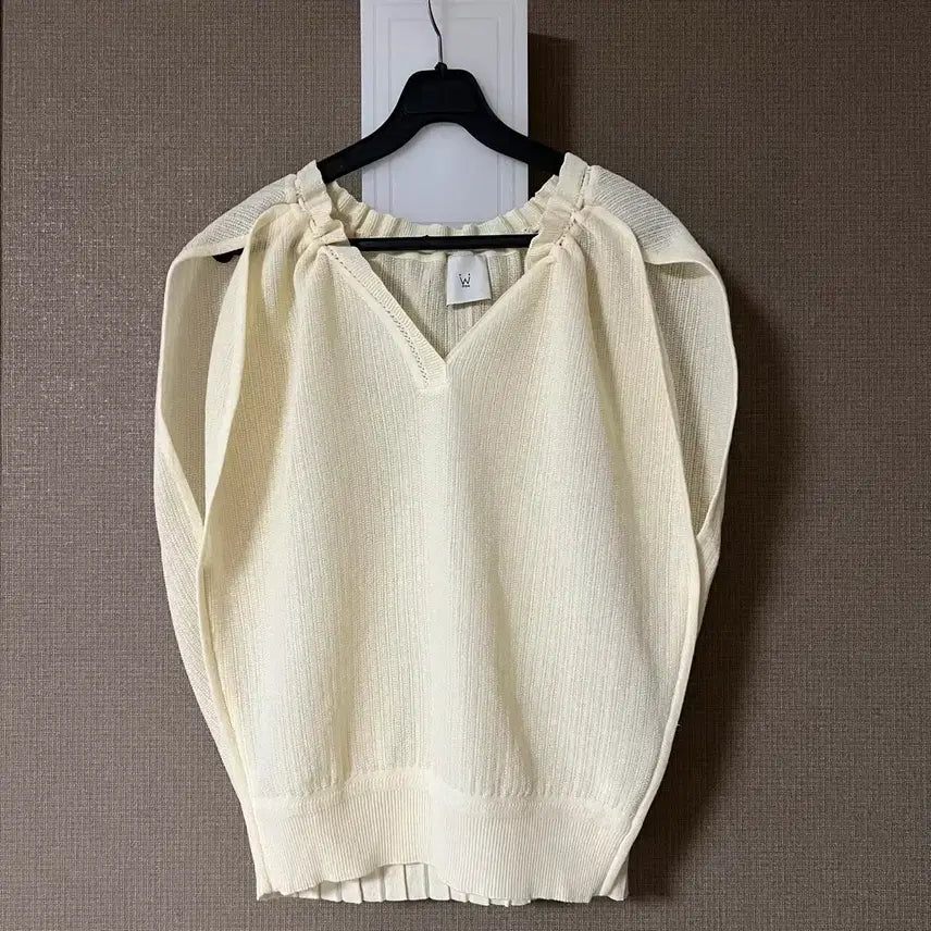 [BUNJANG] O'2nd Shirring Cap Sleeve Knit Blouse (Light Yellow) / 22년 한섬 오즈세컨 O'2nd 셔링 캡소매 니트 블라우스 여름조끼연노랑