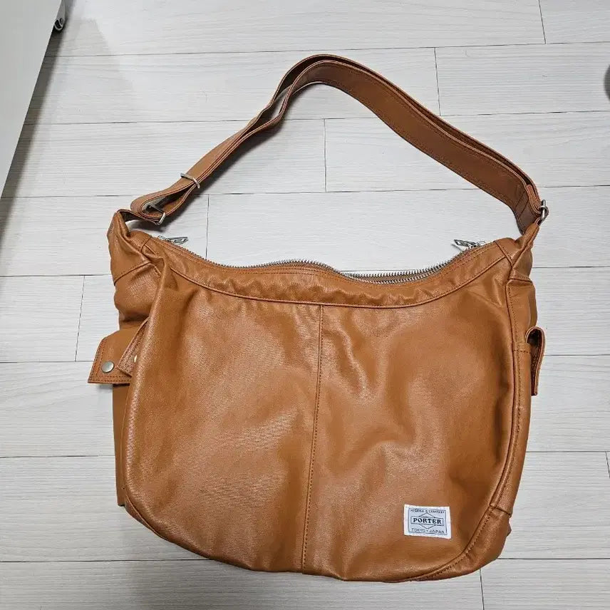 [BUNJANG] Yoshida Porter Freestyle Shoulder Bag Large Camel / 요시다포터 프리스타일 숄더백 라지 카멜 반달백 porter