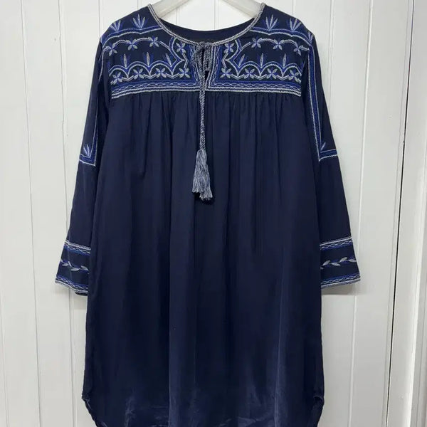[BUNJANG] MIXXO Navy Embroidered Cotton Dress Size S (55) / 미쏘 네이비 자수 면 원피스 S(55)  나