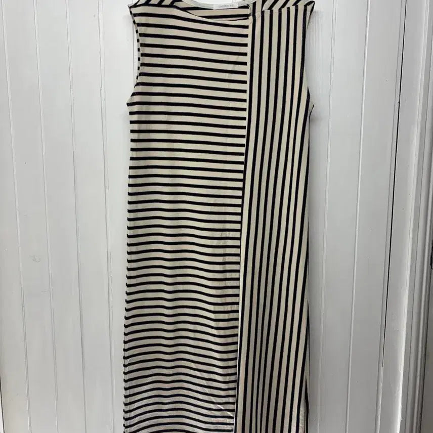 [BUNJANG] Gallery Which Contemporary Stripe Dress / 투모로우랜드 갤러리 비 스트라이프 원피스 36 (마른55) 라