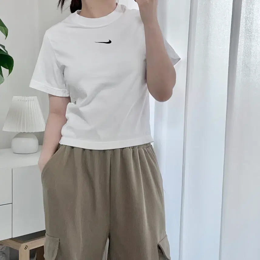 [BUNJANG] Nike White Center Swoosh T-Shirt / [정품] 나이키 화이트 중앙스우시 반팔티 [ 75 ]