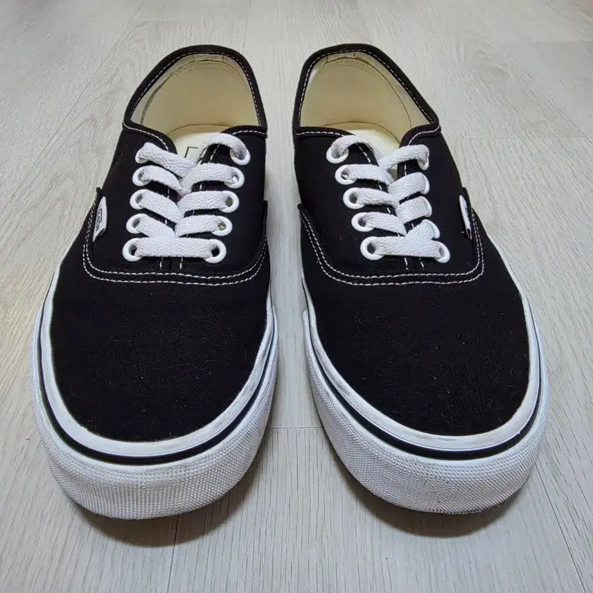[BUNJANG] Vans Authentic Shoes / 반스 어센틱 사이즈245