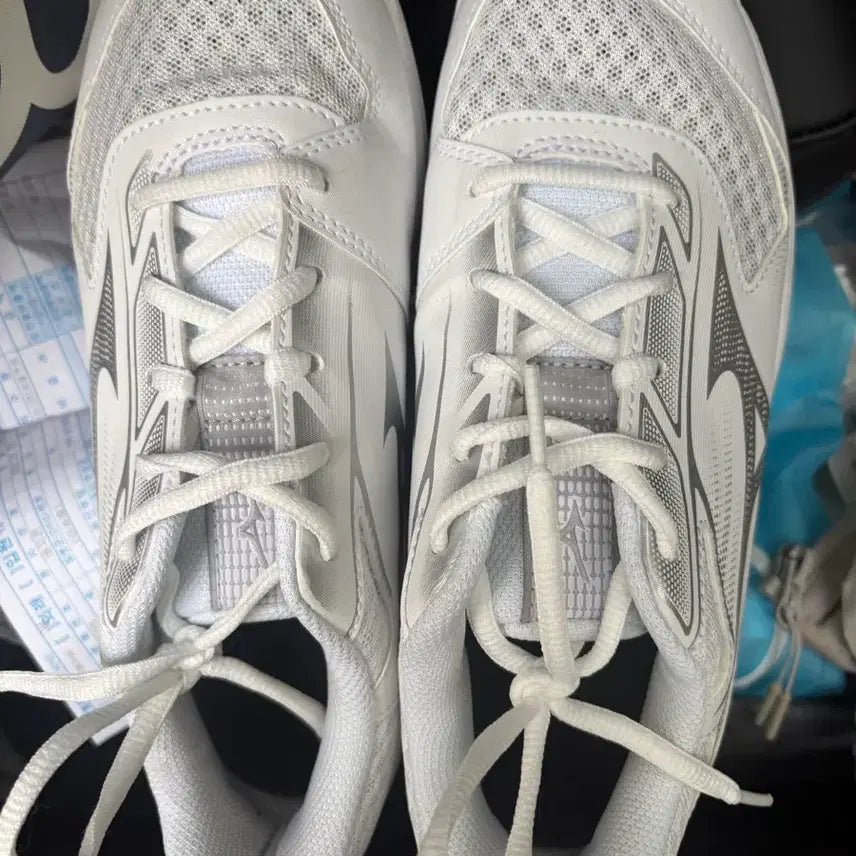 [BUNJANG] Mizuno Badminton Shoes Size 240-245 / 미즈노 배드민턴화 사이즈 확인하세요