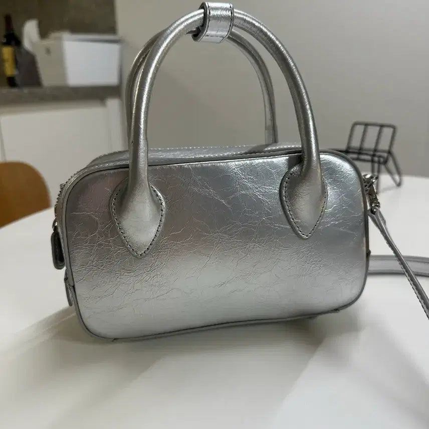 [BUNJANG] Demellier Small Bowling Bag Silver / 드메리엘 볼링백 스몰 실버컬러