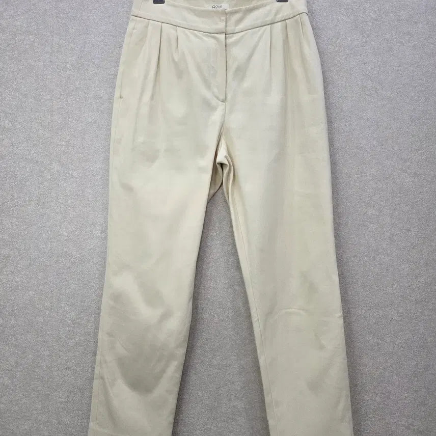 [BUNJANG] R2W Cream Tapered Pintuck Slacks Pants / R2W 알투더블유 크림 테이퍼드 핀턱 슬랙스 팬츠
