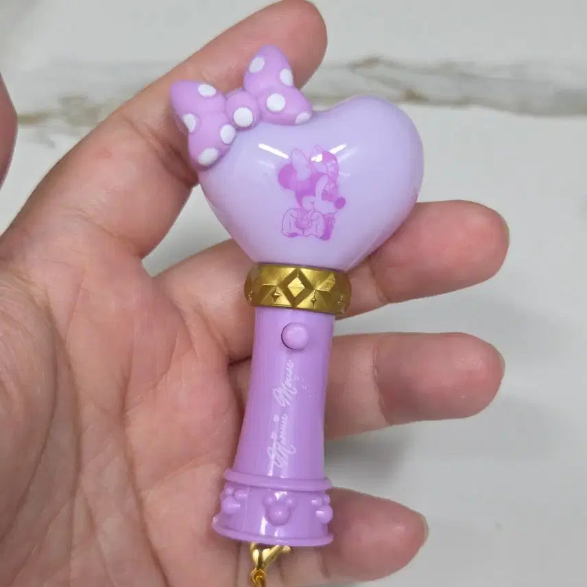 [BUNJANG] Disney Minnie Mouse Secret Random Keychain - Disney Store Heart Lightstick / 디즈니 미니마우스 시크릿 랜덤 키링 키체인 디즈니 스토어 하트 응원봉