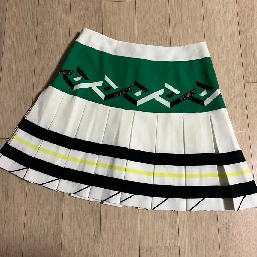[BUNJANG] Egoist Colorblock Pleated Mini Skirt (White/Green) / 22년 에고이스트 배색 플리츠 미니스커트 테니스치마골프웨어골프복화이트그린
