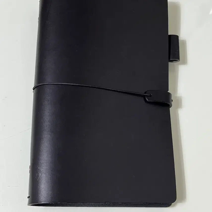 [BUNJANG] Hevitz String Notebook Cover Large Black / 헤비츠 스트링 노트 커버 라지 블랙 / 쟌뭉 독서노트