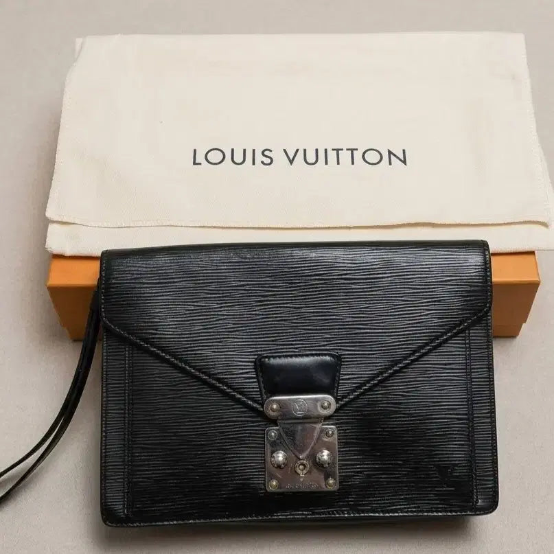 [BUNJANG] Louis Vuitton Epi Seriee Dragonne Clutch / 루이비통 에피 클러치 블랙