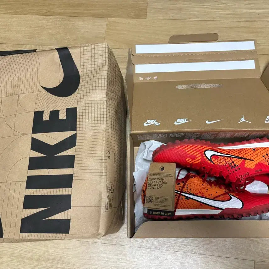 [BUNJANG] Nike Mercurial Vapor 15 Academy MDS TF Futsal Shoes / 줌 머큐리얼 베이퍼15 아카데미 MDS TF 풋살화나이키 머큐리얼 축구화