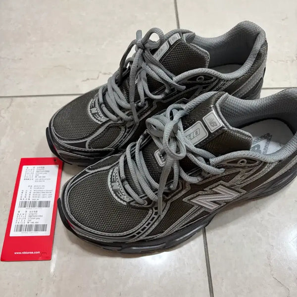 [BUNJANG] New Balance 740 Dark Grey US 4 / 뉴발란스 740 다크그레이 230사이즈
