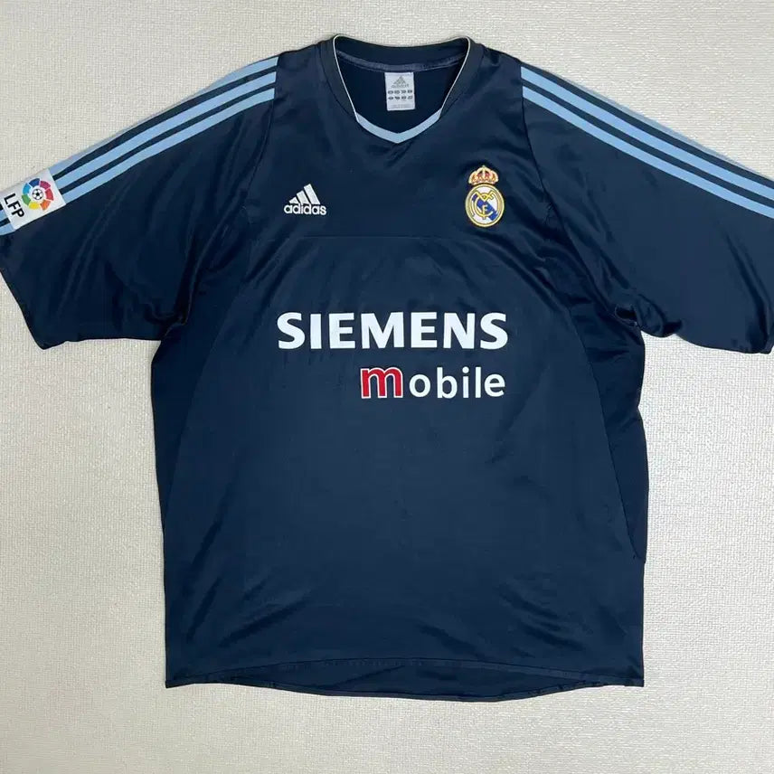 [BUNJANG] Real Madrid 2004-05 Third Kit Zinedine Zidane #5 Jersey L / 04/05 레알마드리드 써드 유니폼 지단자컷마킹 L사이즈