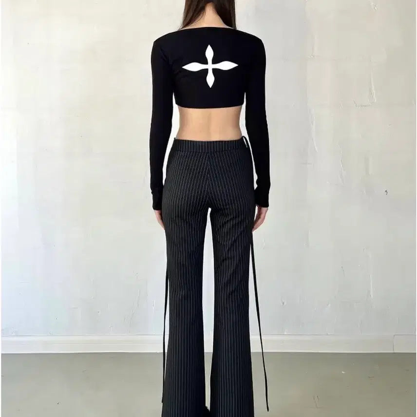 [BUNJANG] SMFK Black Cropped Cardigan / [새제품] 안유진 착용 SMFK 블랙 크롭 가디건