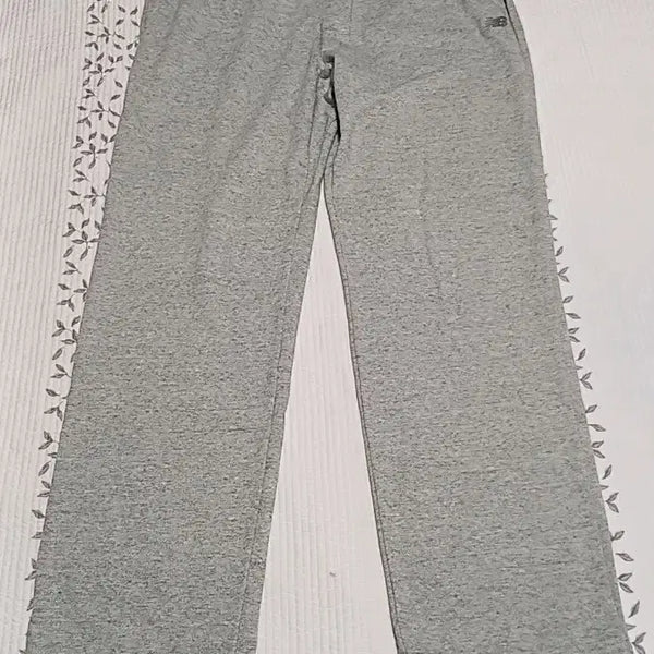 [BUNJANG] New Balance Wide Training Pants 35-inch Length 110cm / 뉴발란스 와이드 트레이닝복 35인치 기장110