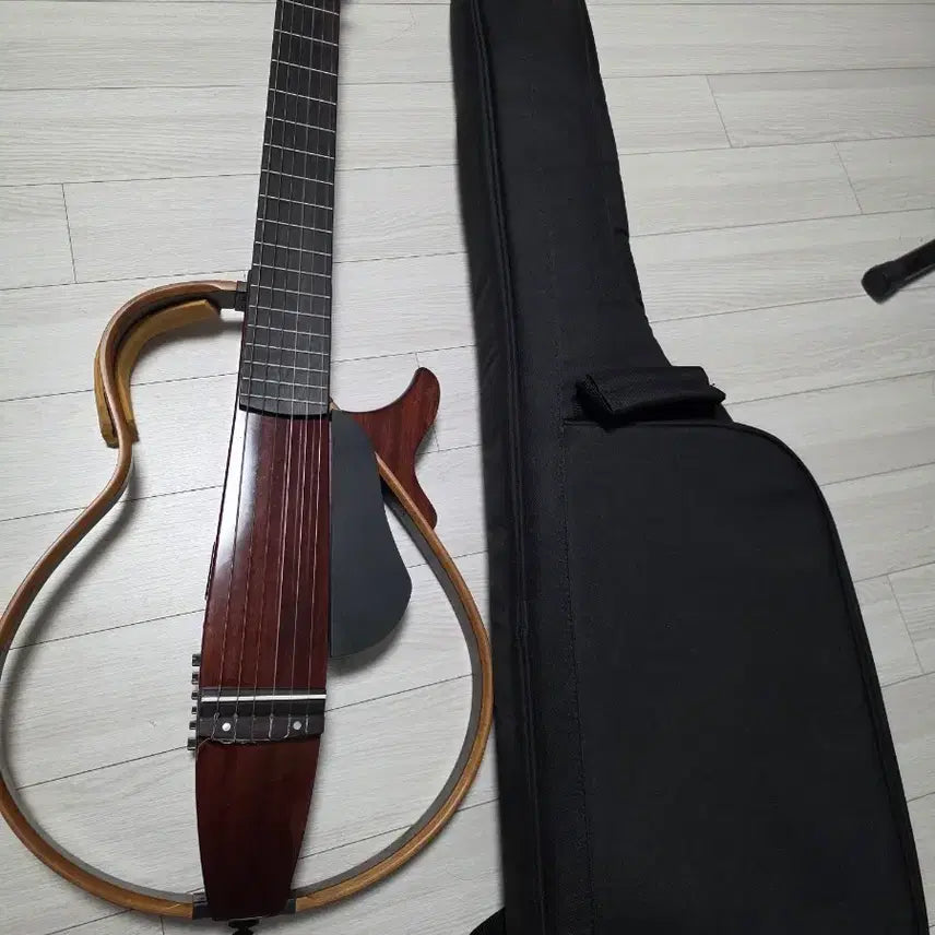 [BUNJANG] Yamaha SLG200NW Silent Guitar / 야마하 사일런트 기타 SLG200NW