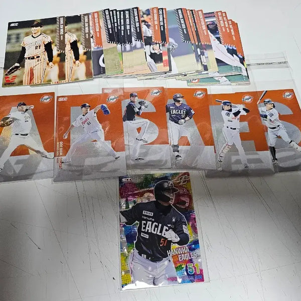 [BUNJANG] 2026 KBO Hanwha Eagles Baseball Cards Bundle - Moon Hyun-bin, Ryu Hyun-jin, Kang Baek-ho / 2026 kbo 한화 카드 포카 문현빈 류현진 강백호 알파벳 홀로 일괄