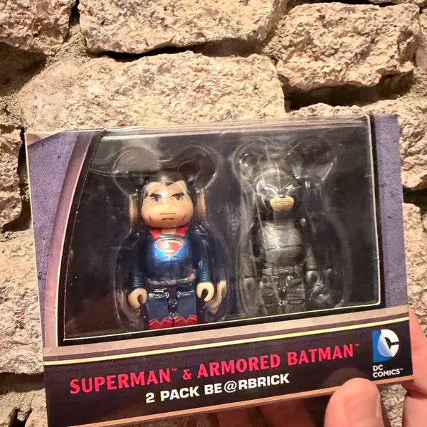 [BUNJANG] Bearbrick Superman & Armored Batman 2-Pack Set / 배어브릭 슈퍼맨 & 아머드베트맨 셋트(새상품)