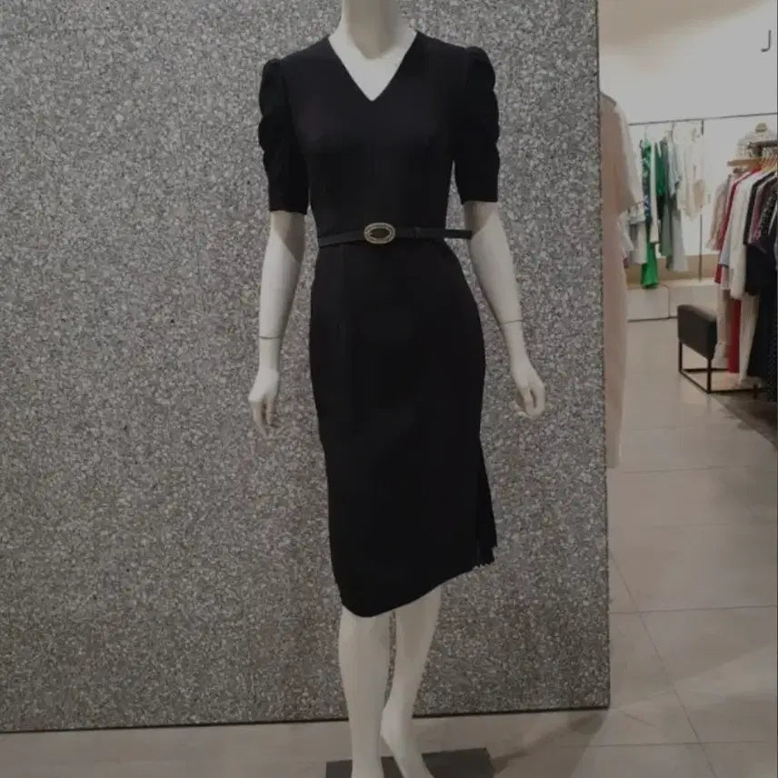 [BUNJANG] JIGOTT V-Neck Pleated Dress / 지고트 브이넥플리츠원피스