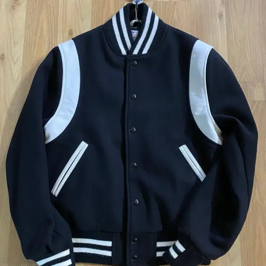 [BUNJANG] Golden Bear Varsity Teddy Jacket / 새제품) 골든베어 바시티 테디자켓 검흰