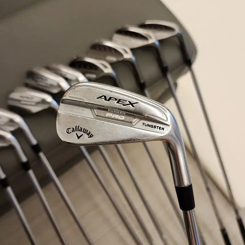 [BUNJANG] Callaway Apex Pro Irons (4-P) + Jaws Wedges (48, 52, 56, 60) / 캘러웨이 APEX 프로 아이언 4-P + 죠스 웨지 4개 팝니다.