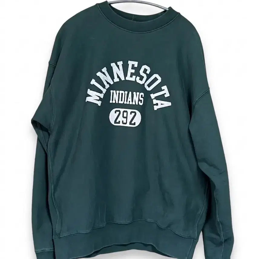 [BUNJANG] Outstanding Minnesota Sweatshirt Green / 아웃스탠딩 그린 맨투맨