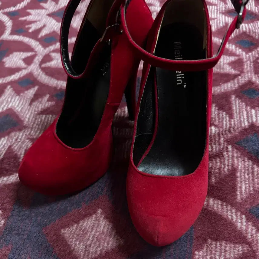 [BUNJANG] Maclean Strap Heel Red / 메이클린 스트랩 힐 레드