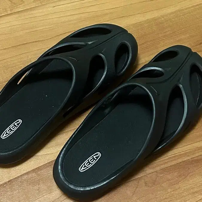[BUNJANG] Keen Shanti Black Sandals 280 / 킨 샨티 블랙 280