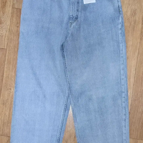 [BUNJANG] Ev Bravado Relaxed Fit Light Wash Denim Pants / 일본 일레브 연청 데님팬츠 새상품 4사이즈