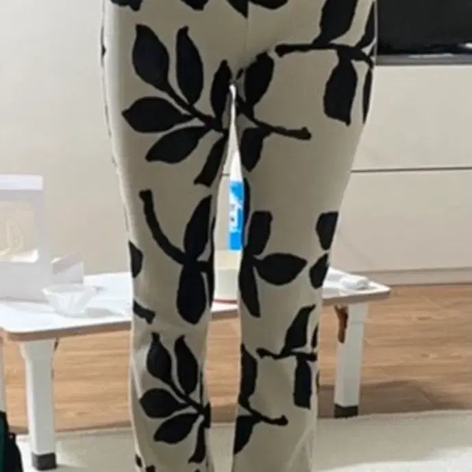 [BUNJANG] Zara Flower Pattern Pants (S) / 운포/자라(zara)/플라워 패턴 바지 (S)