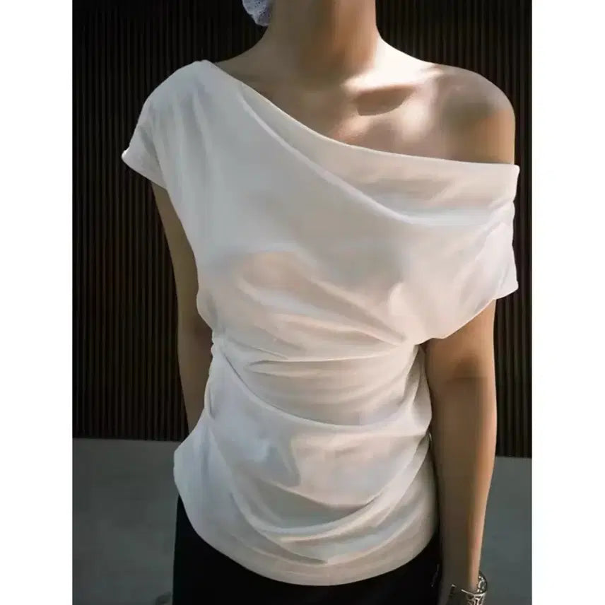 [BUNJANG] White Shirring Off-Shoulder Blouse / 화이트 셔링 오프숄더 블라우스