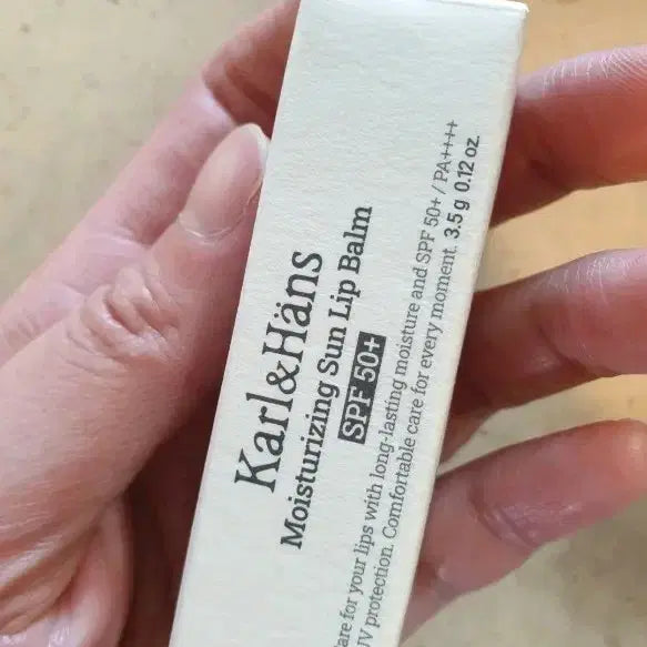 [BUNJANG] Calm Hans Moisturizing Lip Balm SPF50+ PA++++ / (새상품)칼앤한스 모이스처라이징 립밤 SPF50+ PA++++