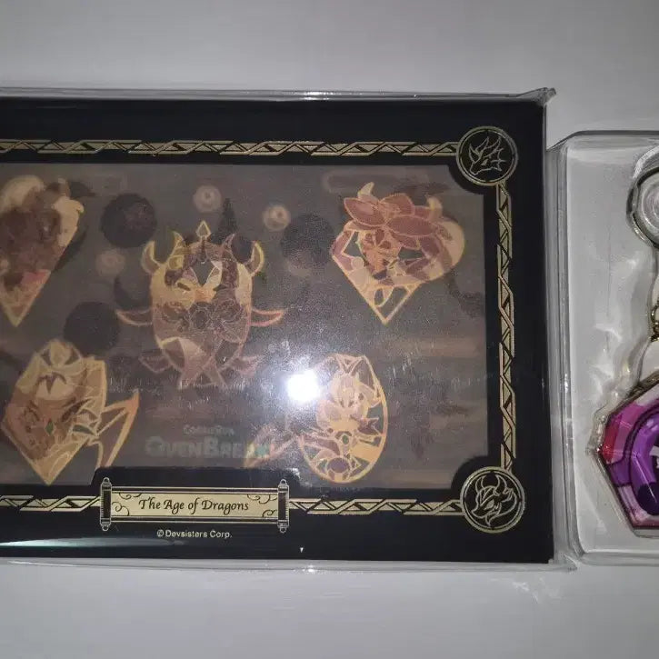 [BUNJANG] Cookie Run: OvenBreak The Age of Dragon Goods Keyring & Badge Set / 쿠키런 오븐브레이크 더 에이지 오브 드래곤 굿즈 키링 뱃지 세트