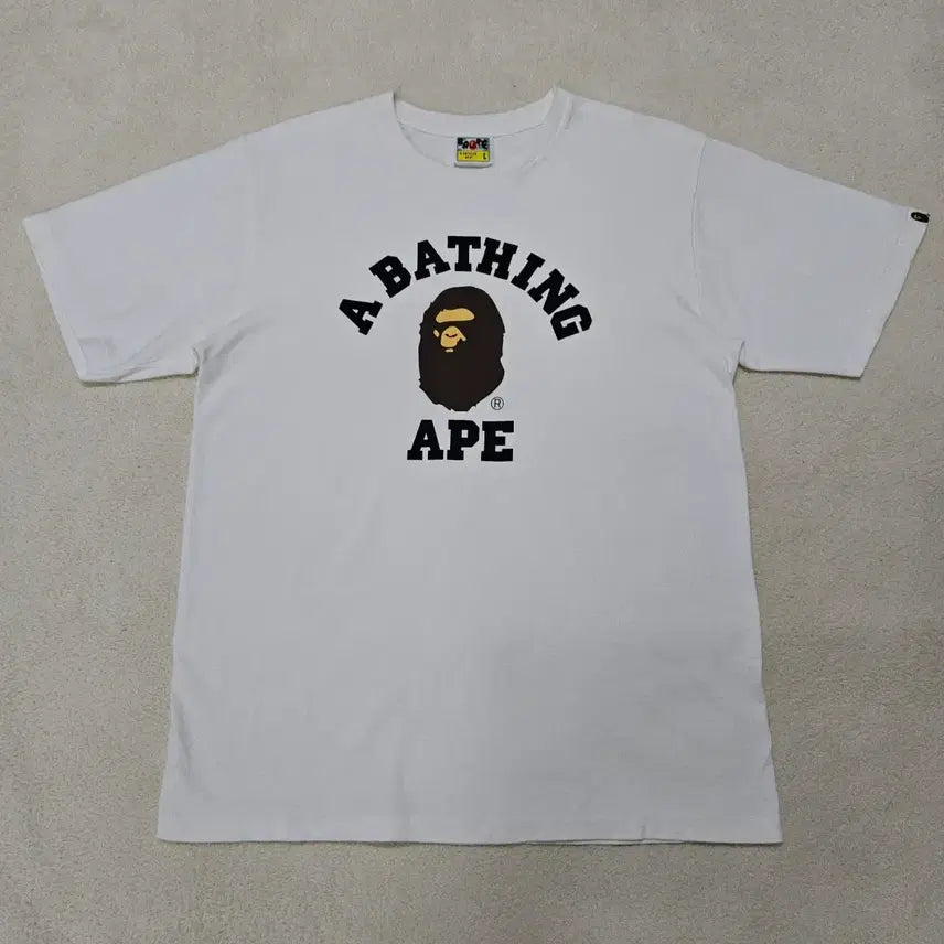 [BUNJANG] A Bathing Ape College T-Shirt / 베이프 컬리지 화이트 티셔츠 급처