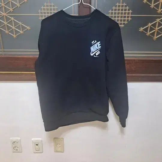 [BUNJANG] Nike Crewneck Sweatshirt Black / 나이키 맨투맨 블랙