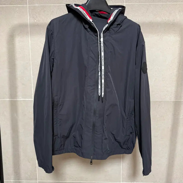 [BUNJANG] Moncler Chales Windbreaker Size 5 / 몽클레어 카를레스 바람막이 5사이즈