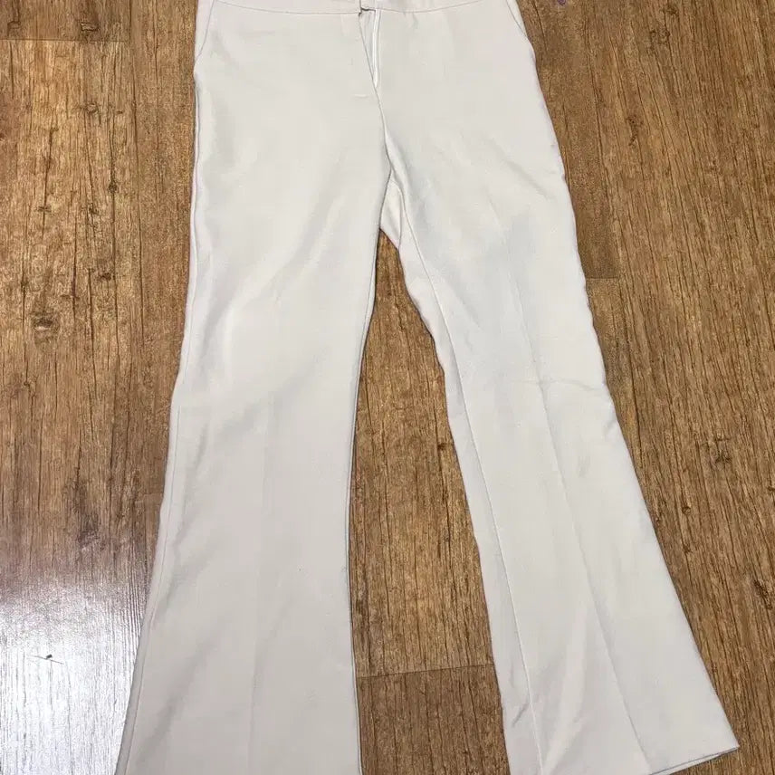 [BUNJANG] High-Waisted Ivory Bootcut Slacks / 아이보리색 하이웨스트 부츠컷바지 슬랙스 오피스룩 하객룩 일자바지 긴바지