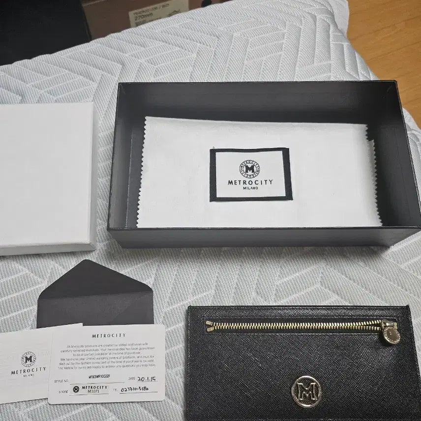 [BUNJANG] Metropolitan Saffiano Long Wallet / 메트로시티 사피아노 장지갑