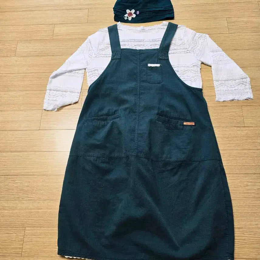 [BUNJANG] Knit Strap Dress + Embroidered Hat Bundle Set / 면 끈원피스+자수 모자 일괄