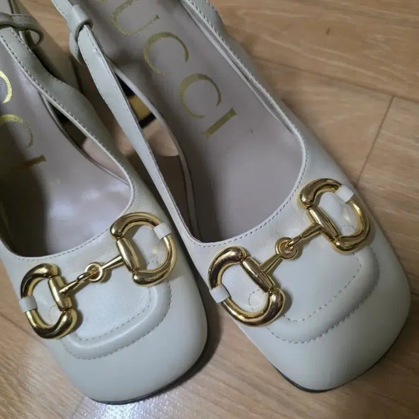 [BUNJANG] Gucci Horsebit Slingback Heels Ivory Size 37 / 240구찌 홀스빗 슬링백 힐아이보리 37.실착용5회 35만원상태 좋아요