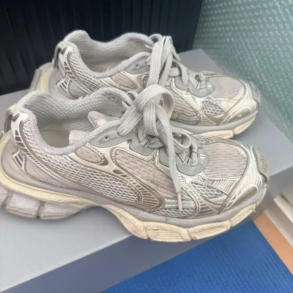 [BUNJANG] Balenciaga 3XL Sneakers Egg Shell Size 41 / 발렌시아가 3xl 41 에그쉘
