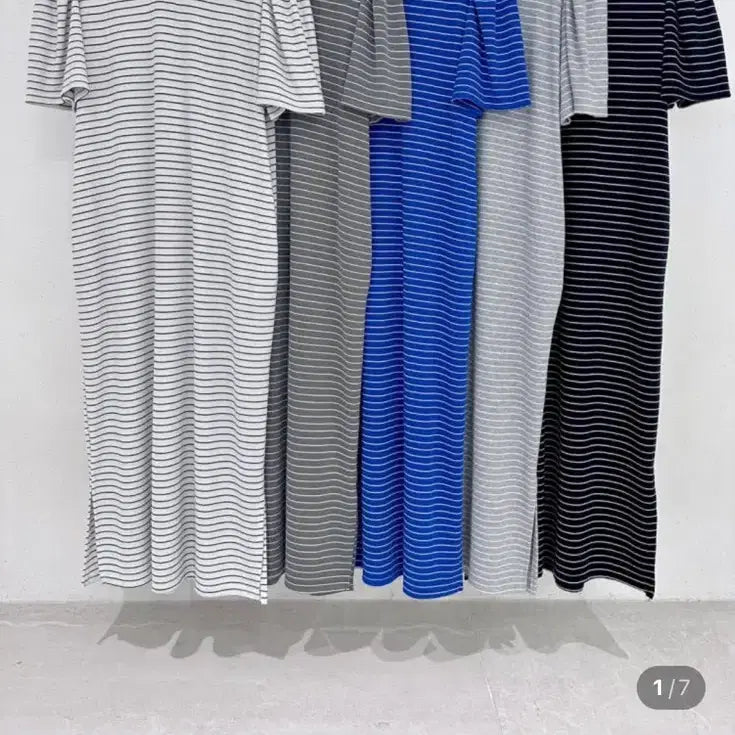 [BUNJANG] Striped Long Dress with Shoulder Pads (Plus Size) / 단가라 롱 원피스 (어깨패드) 빅사이즈